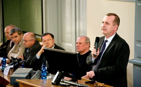 Foto: Neformální setkání "Informace k projektu Kampus Albertov", rektor UK T. Zima